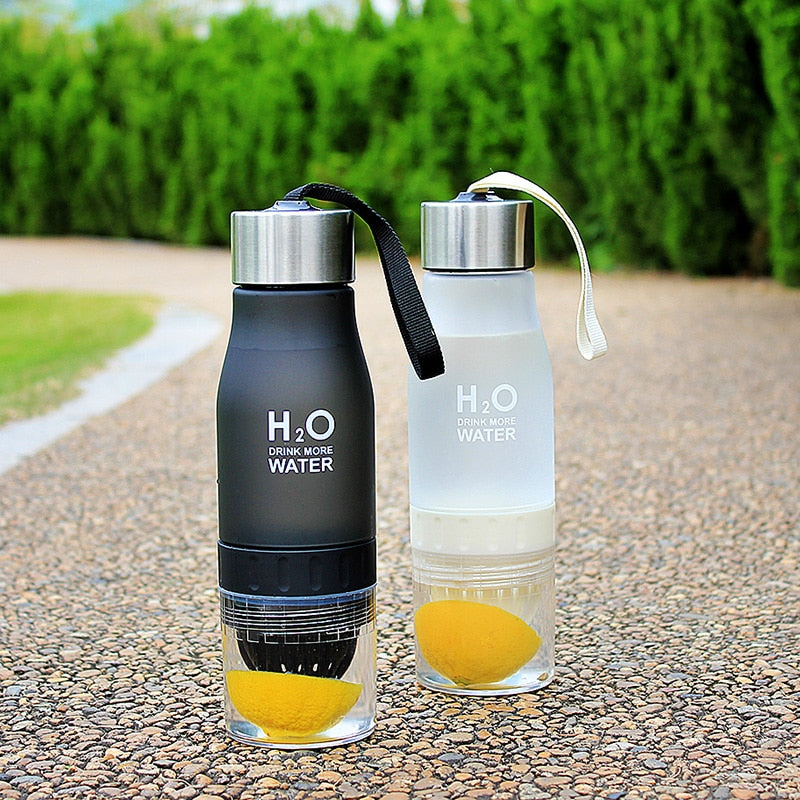 Fruit infuser bottle